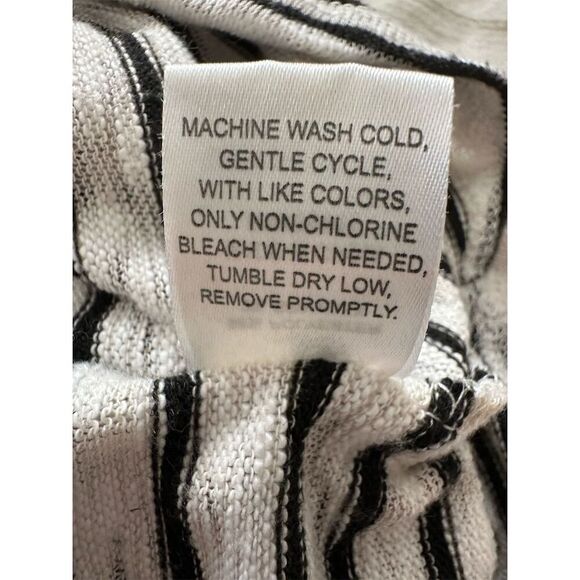 A&I Women's XL Black Striped Swimsuit Cover Up Beach Summer - Picture 5 of 5